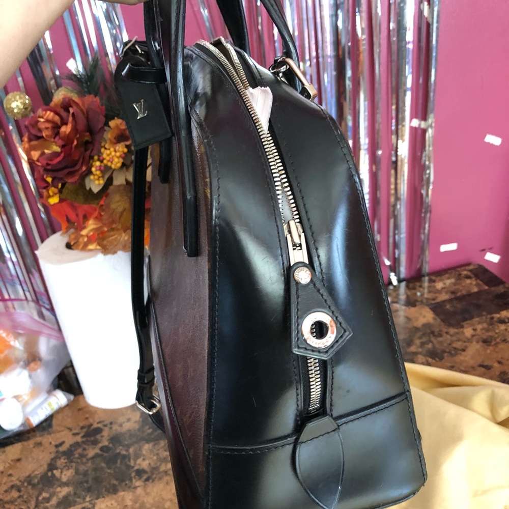🤑SOLD🤑Louis Vuitton Dora mm - Picture 4 of 8